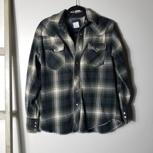 WRANGLER WOMEN'S  FLANNEL SIZE MEDIUM